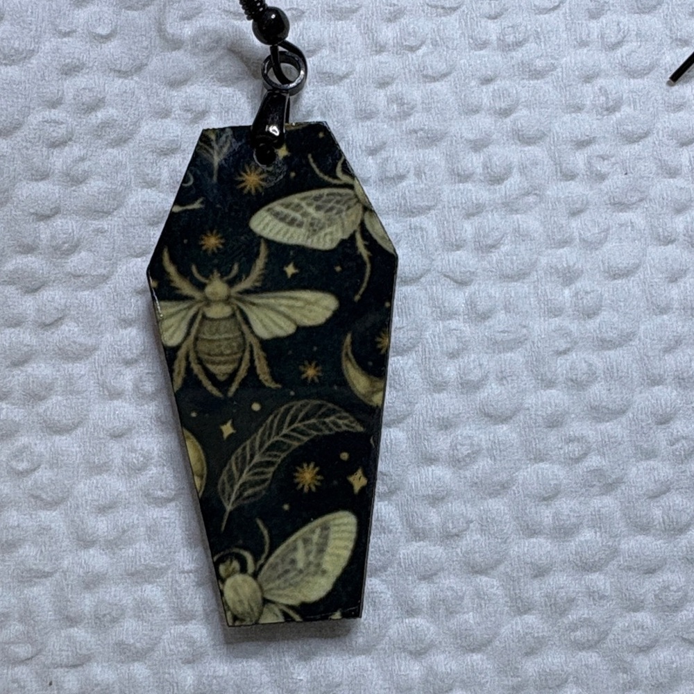 Moth earrings - Picture 3 of 7